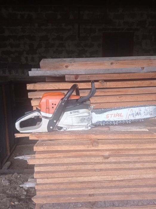 Бензопила Штіль М5 362 в робочому стані