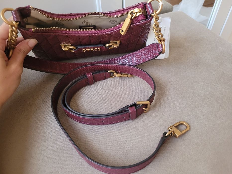 Torebka Torebeczka Damska Guess Aveta Mini