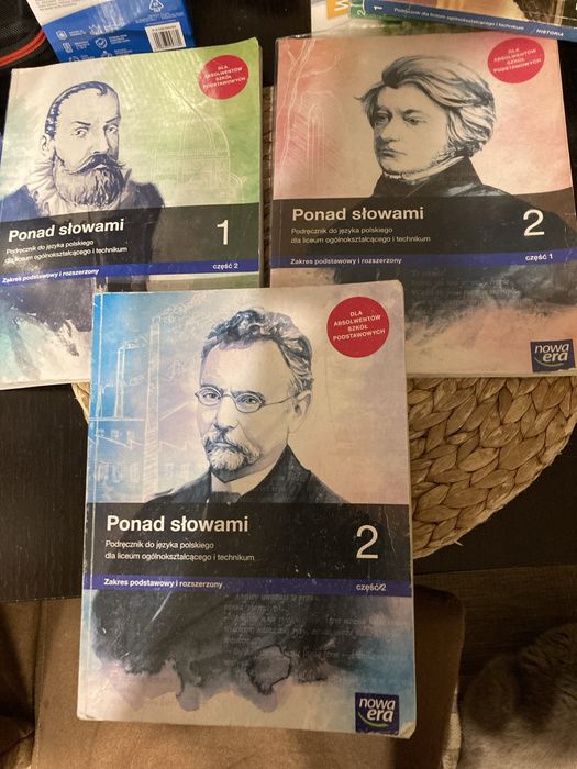 Sprzedam podreczniki Ponad Słowami  1 i 2
