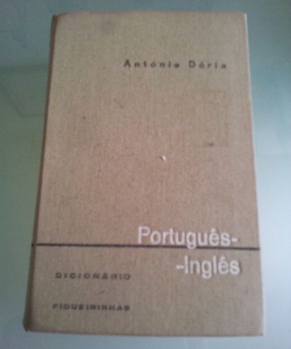 Dicionários Português/Inglês/Português