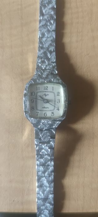 Zegarek damski Łucz kwarc.