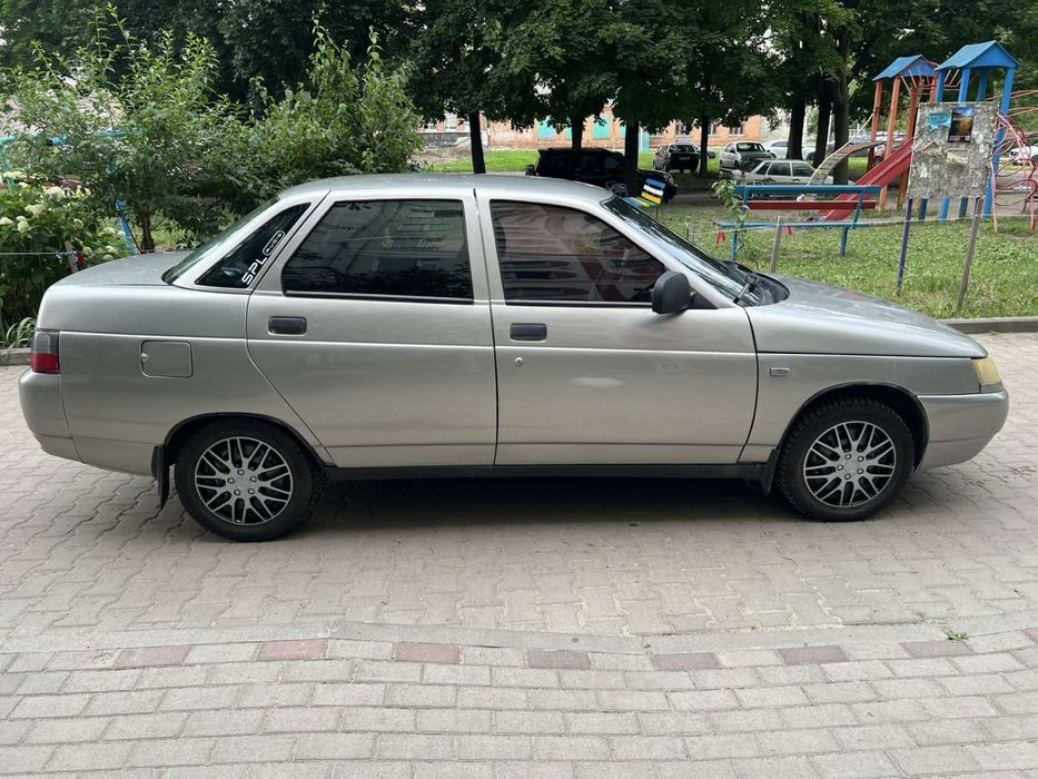 Продам машину Ваз 2110