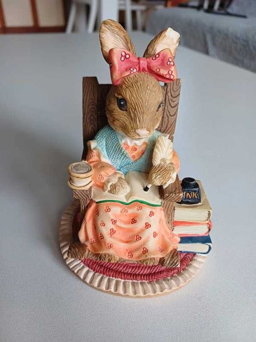 Figurka figura 12 cm Rebeca Rabbit The Leonardo Collection Little Nook