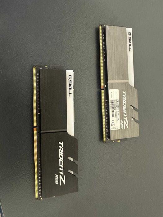 G.Skill Trident Z DDR4 16GB (2x8GB) 3000MHz CL15 RGB