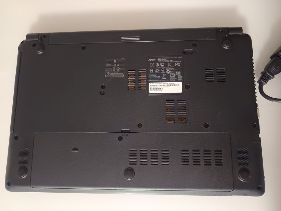 Portátil Acer / 8GB RAM / SSD 120GB / Gráfica dedicada