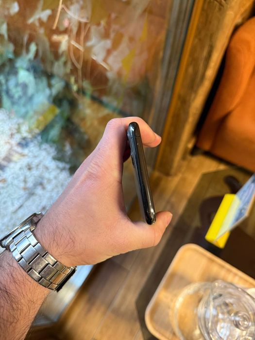 iphone 11 pro max 64GB