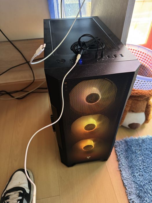 Pc gaming AMD Ryzen 7 5700X/32 GB/SSD de 1 TB/RTX 3050 V2