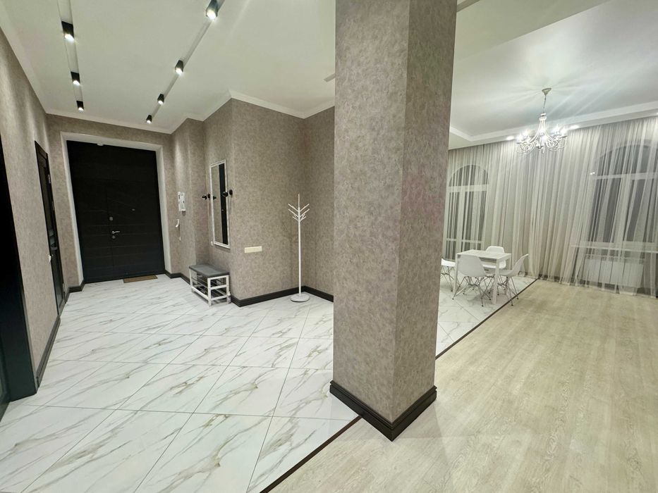 Продается Евро-двушка на Соборной