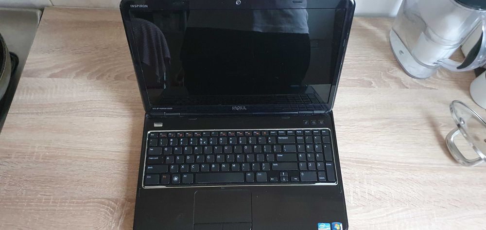 Laptop dell q15r