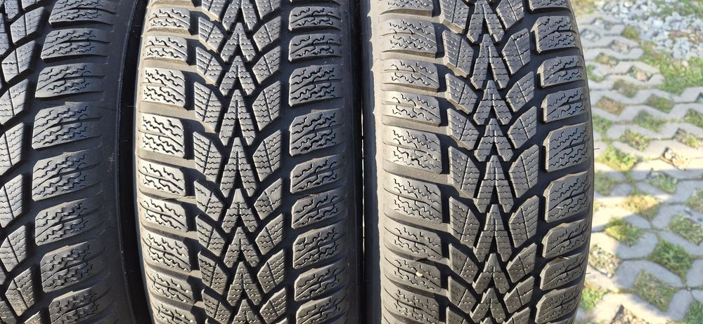 185/60r15 88T Dunlop Winter Response-2 z 2023r ładne .