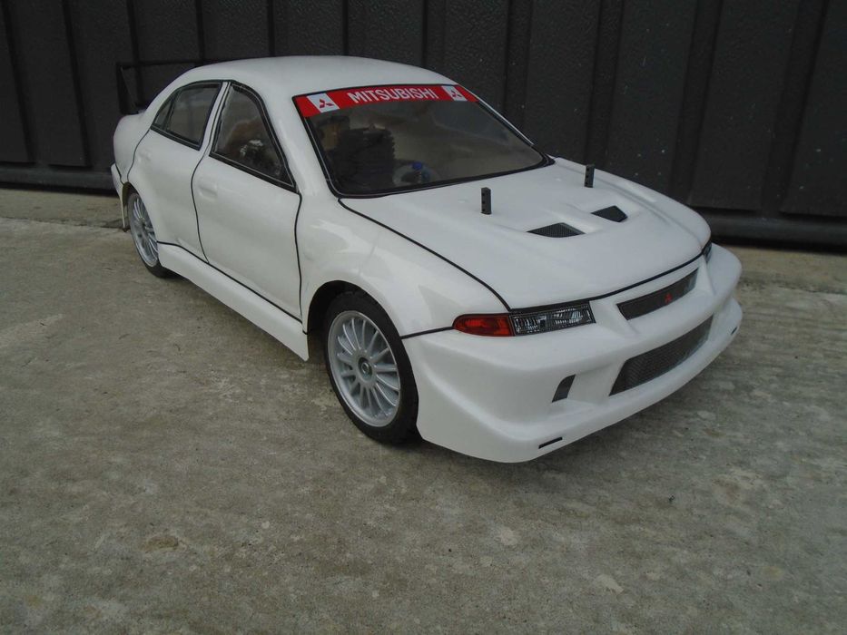 TAMIYA TGX Mitsubishi Lancer EVO 4WD 1:8 NITRO Model RC Spalinowy