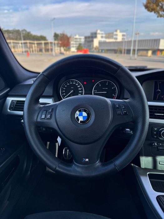 BMW E91 320D Touring Pack M
