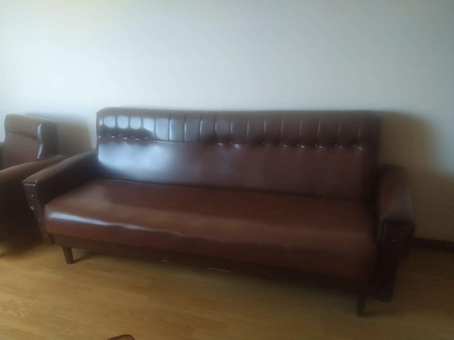 Conjunto sofas castanhos