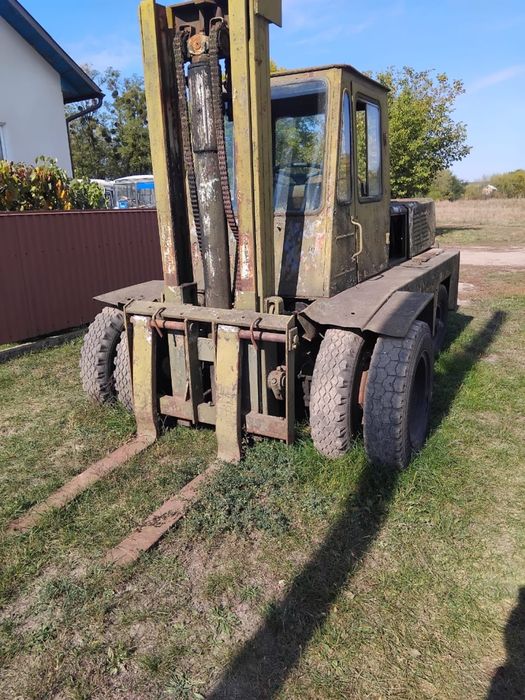 Продам погрущик 3.5т