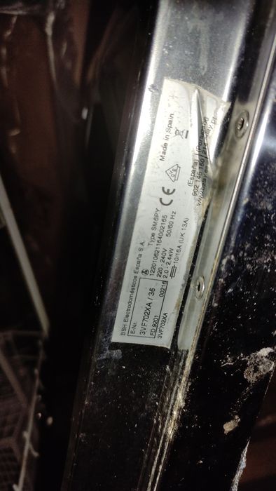 Máquina de lavar loiça Balay sem tabuleiros