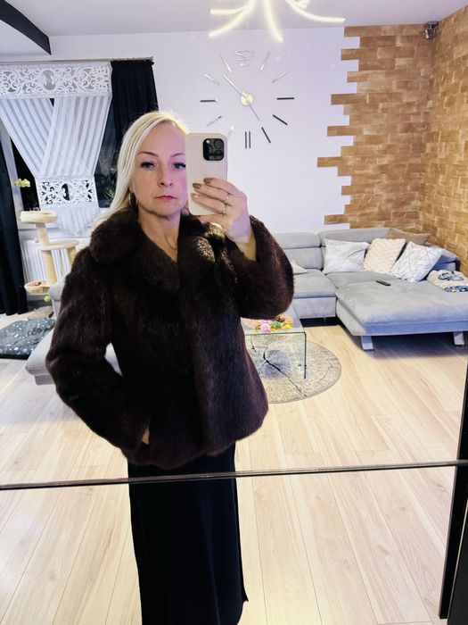 Futerko sztuczne, krotkie