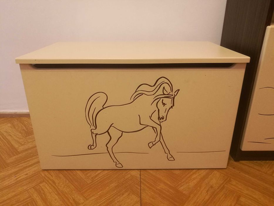 Zestaw mebli do pokoju dziecięcego lub młodzieżowego MEBLIK z motywem