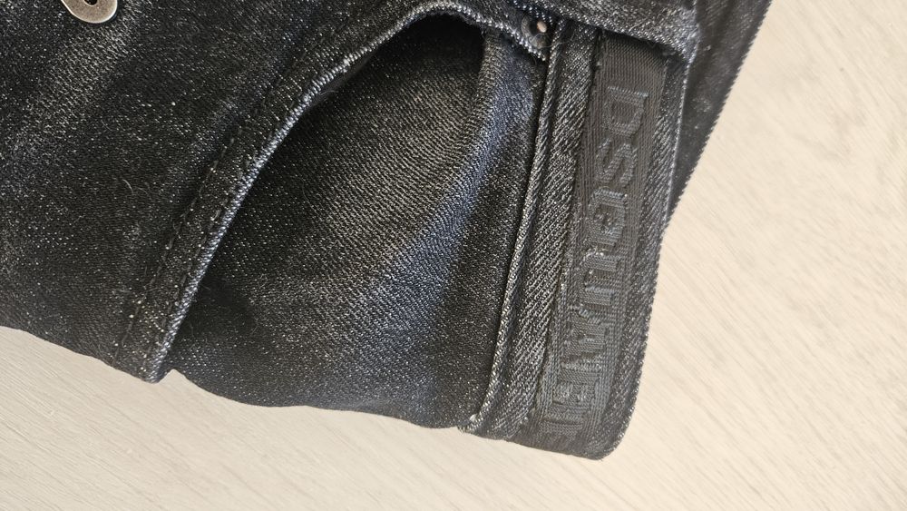 DSQUARED 2 Spodnie Jeans rozm. 52