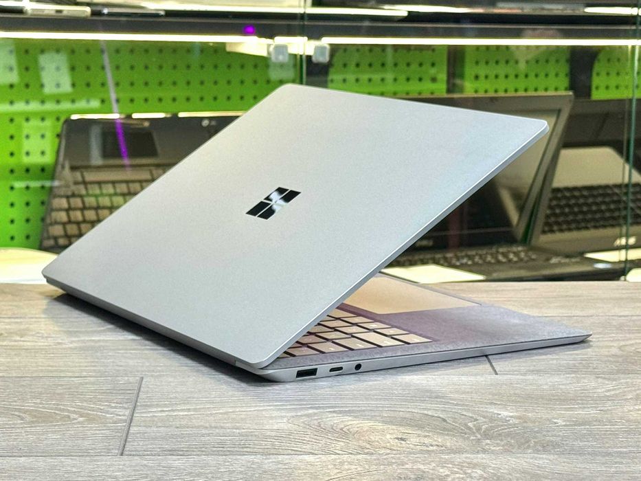 Microsoft Surface | Стан нового | Intel i5 | Гарантія півроку