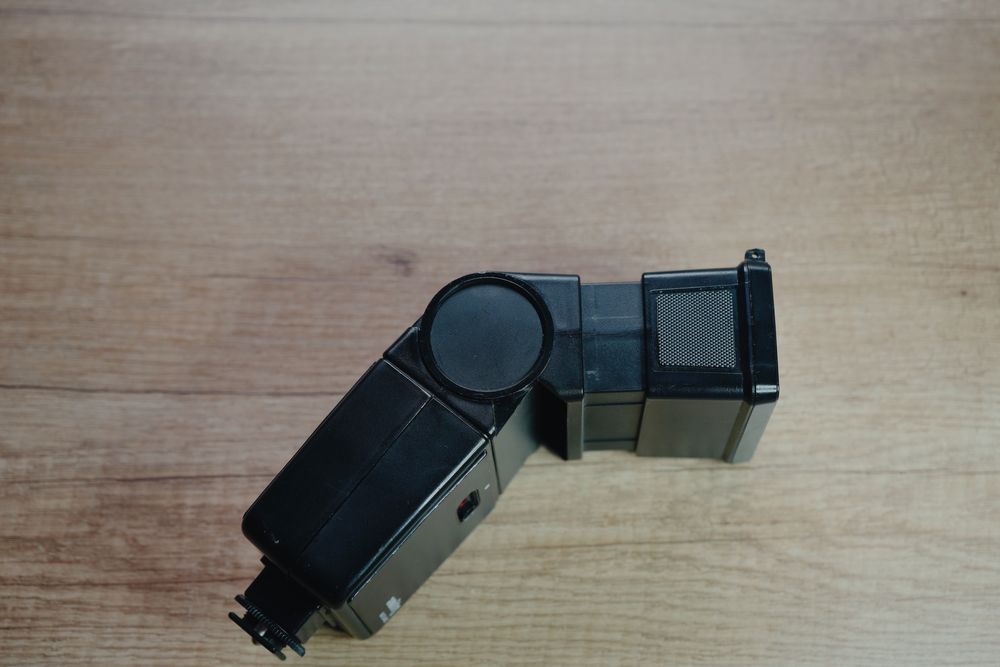 Lampa Błyskowa Amity 820AZ