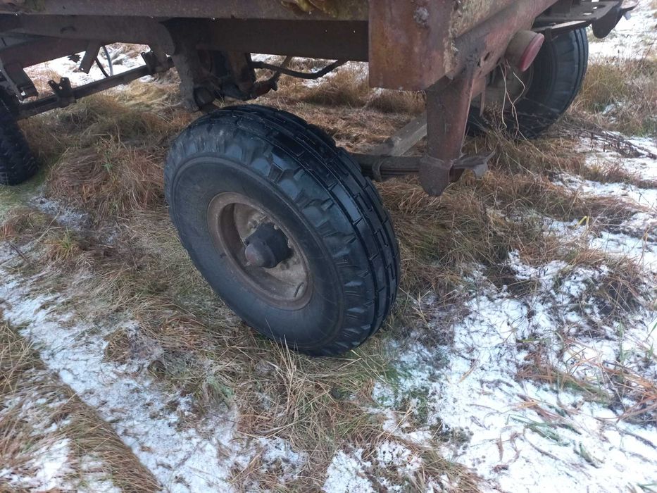 Тракторний причіп