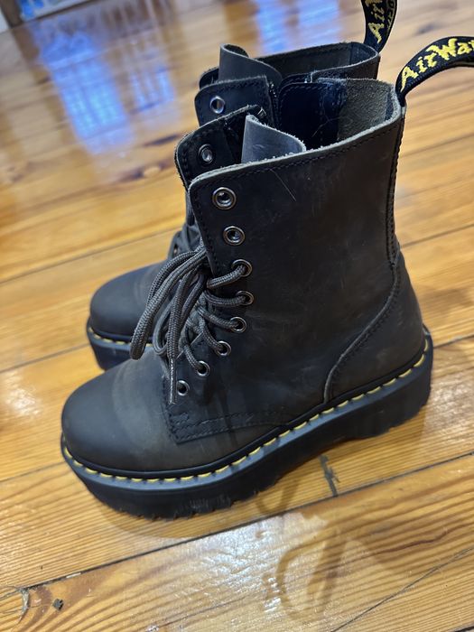 Dr Martens na platformie