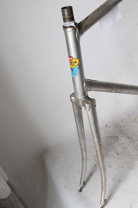 LEKKA rama szosowa monta ishiwata 022 frameset lata 70' stal cz9