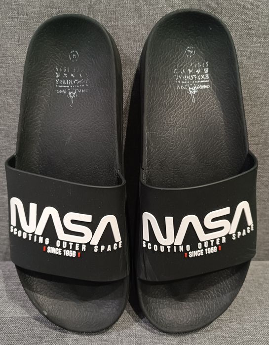 Klapki NASA r.42 20zł.