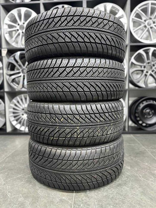 Зимові шини 245/45 R18 100V XL GOODYEAR ULTRAGRIP 8 PERFORMANCE * MO (Demo)