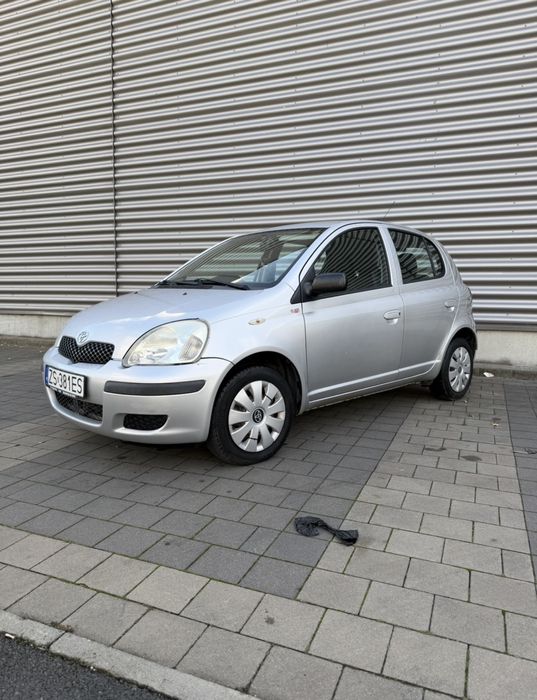 Toyota Yaris • 1.0 Benzyna • Dobry stan