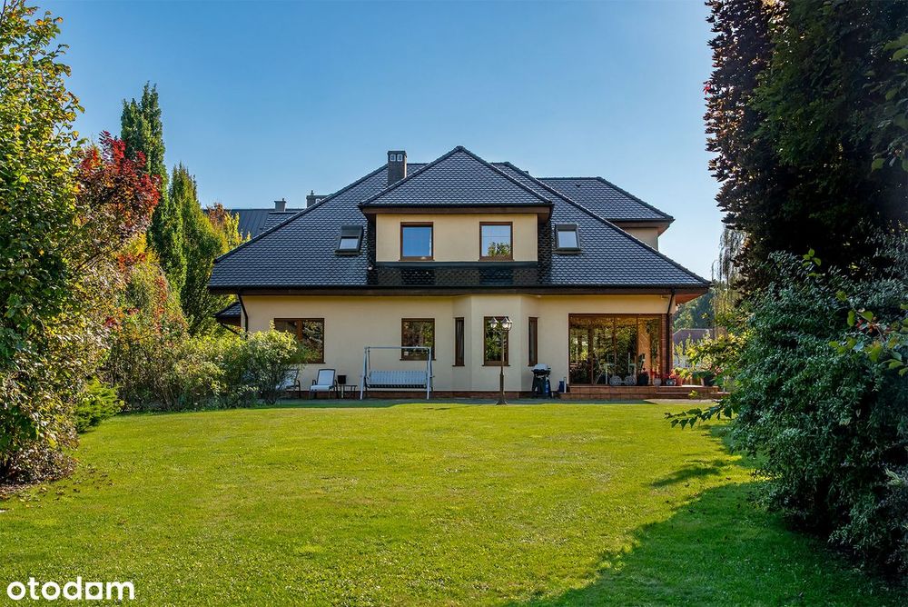 Luksusowy/5 pok+oszklony taras/garaż na 2 auta/ogród+bud gosp+patio