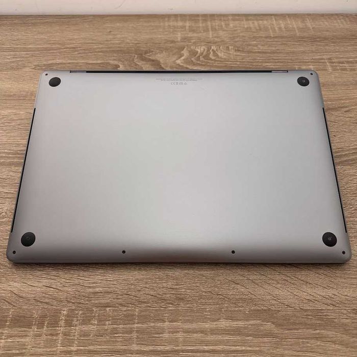 MacBook Pro 16" i9 / 64Gb DDR4 / SSD 1000Gb / Radeon 8Gb (код: M0893)