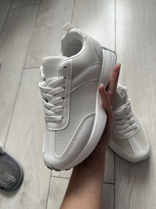 Кросівки жіночі білі inside 36 розмір