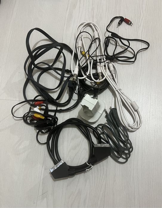 Cabos XBOX 360, para desocupar.
