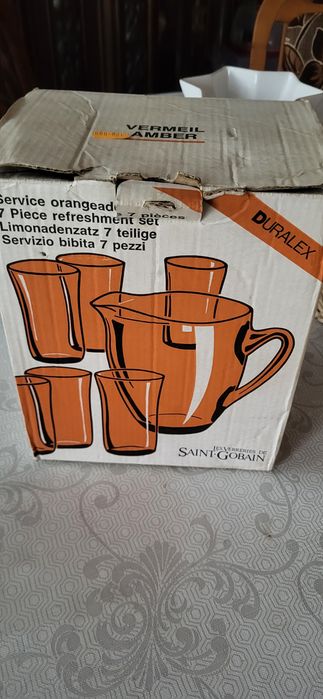 PRL dzbanek i 6 szklanek bursztynowe francuskie