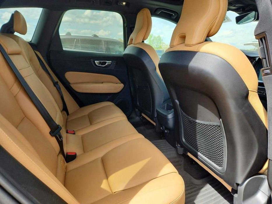 2019 Volvo XC60 t5 MOMENTUM