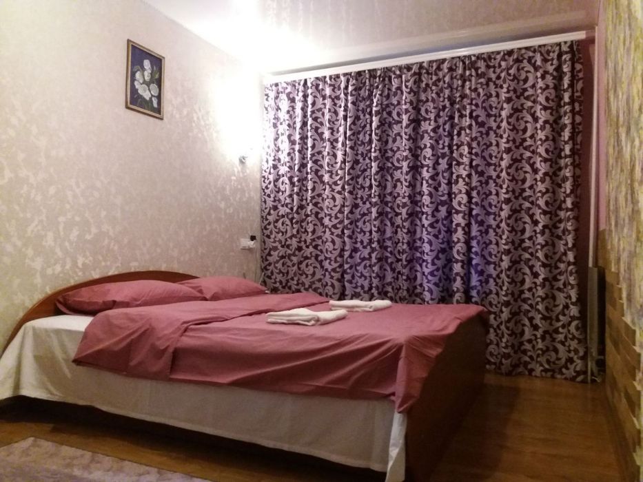 2х км.кв•центр, Чеки на проживання