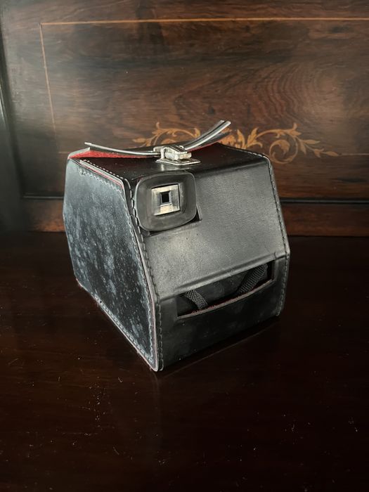 Polaroid 1000 z pokrowcem