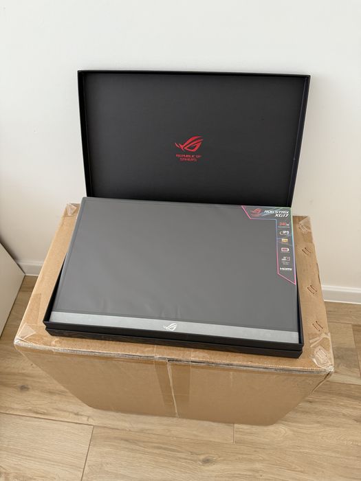 ROG Strix XG17AHPE 17,3” 240 Hz