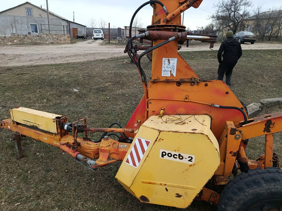 Кормозбиральний Рось-2