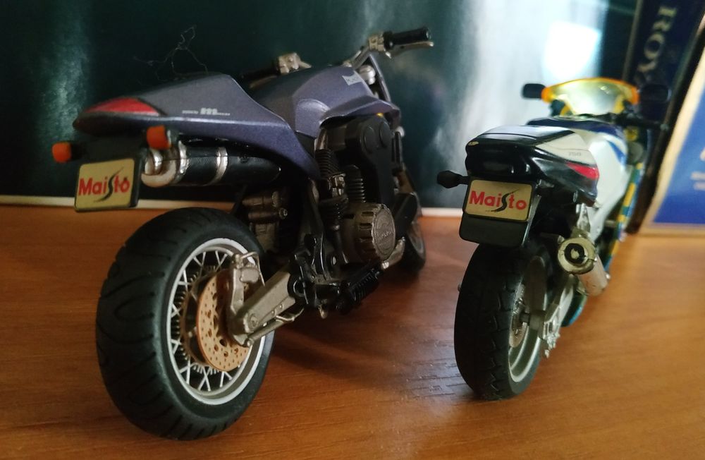 Мотоциклы модели поштучно