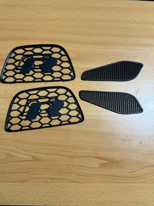 Vw Scirocco Grelhas Cabeceiras + Consola Mudanças