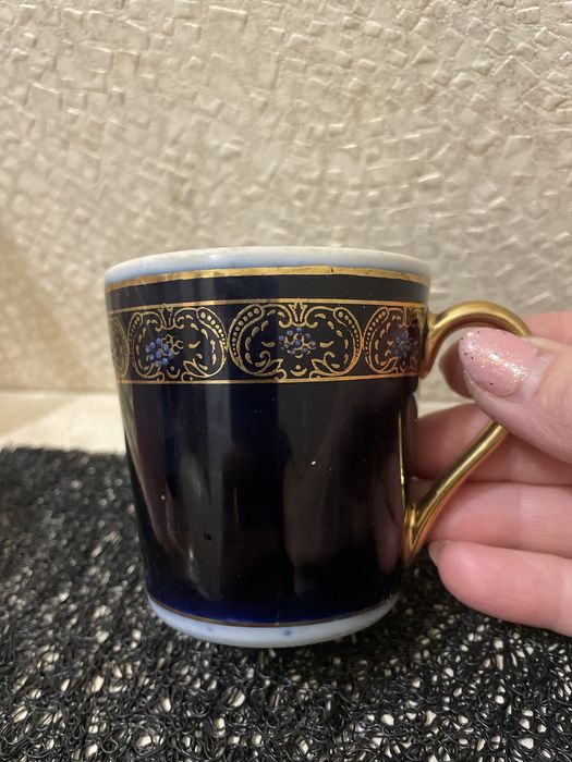 Продам фарфорову чашку довбуш  кобальт.