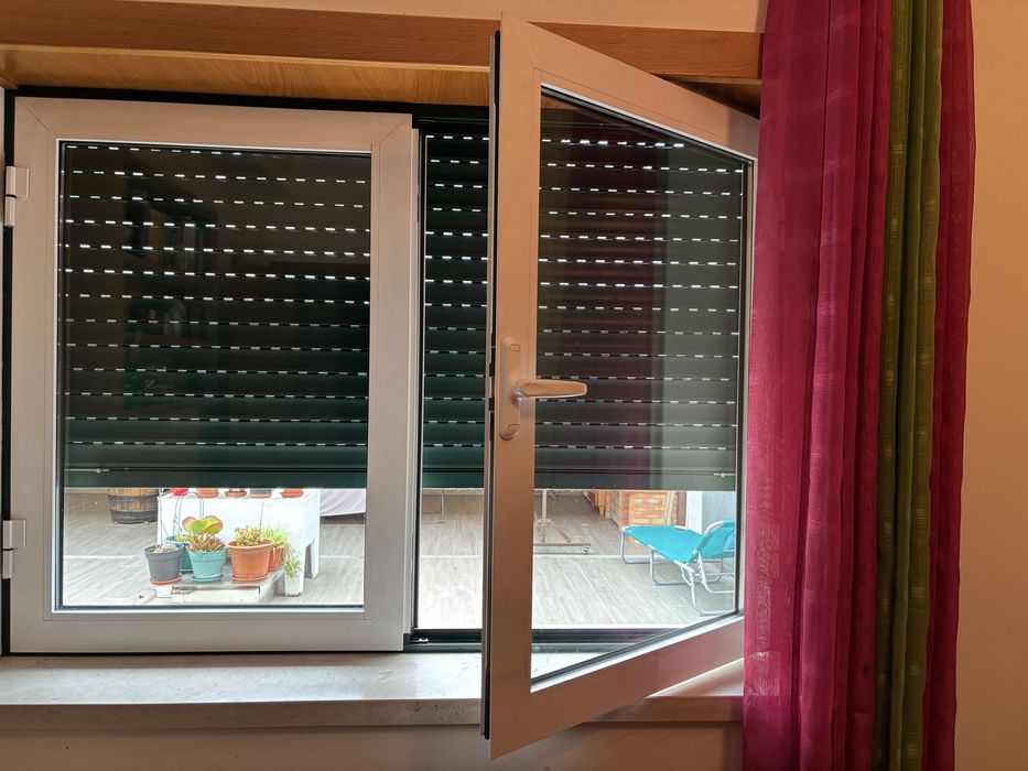 Duas Janelas e uma sacada
