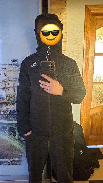 Вітровка Arc’teryx