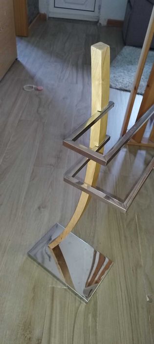 Toalheiro de pé (como novo)