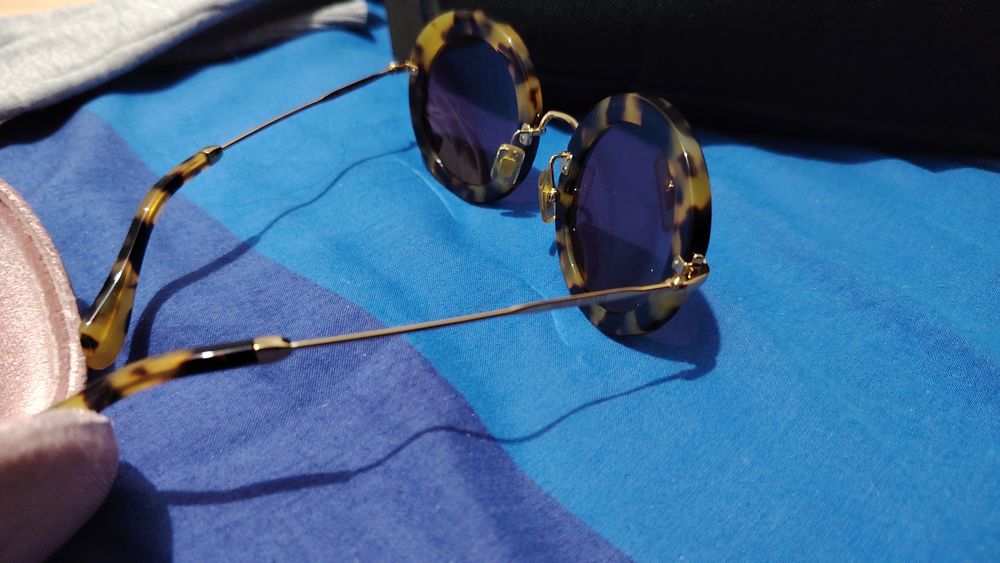 Vendo Óculos de Sol Vintage miu miu