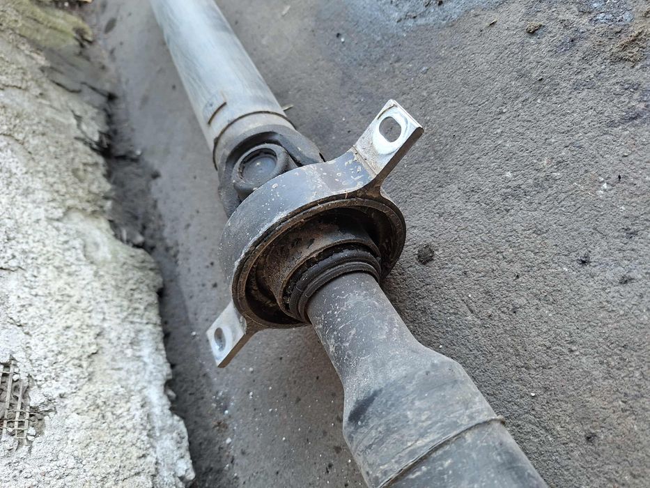 Wał napędowy BMW F21 2.0 diesel wał pędny F20