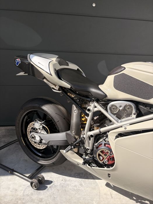 Ducati 749