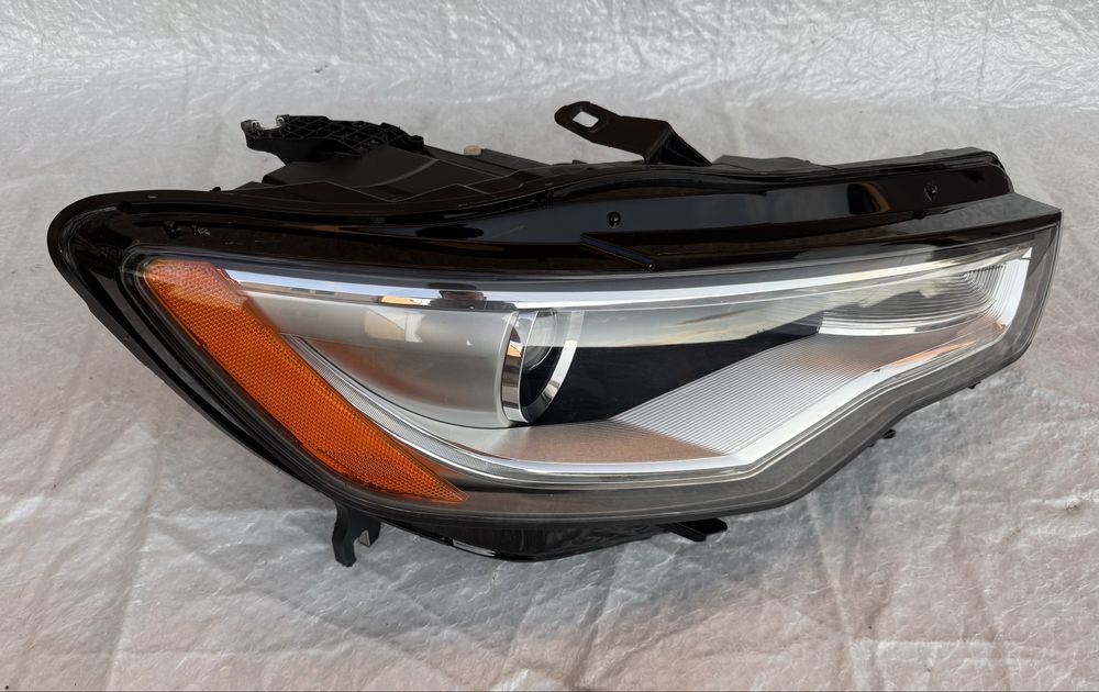 Фара права Audi A6 C7 2012 2013 2014 2015 америка 4G0